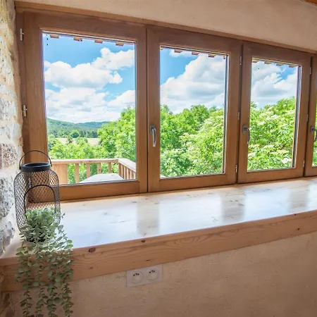 Holiday home Aulas 2/4 Personnes La Tieule